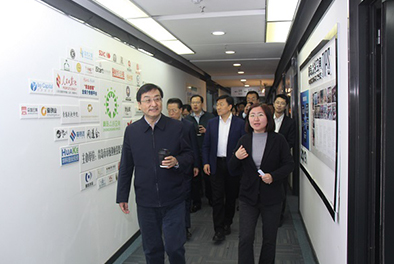 劉強副省長一行聽取海通勝行工作匯報