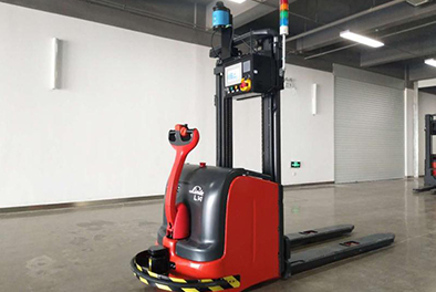 淺談激光叉車(chē)為何可逐漸代替人工搬運(yùn)